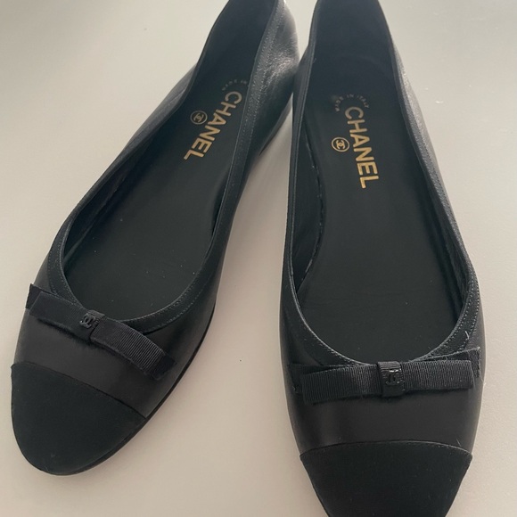 Vintage Chanel Ballet Flats OPEN TO OFFERS - Picture 6 of 8